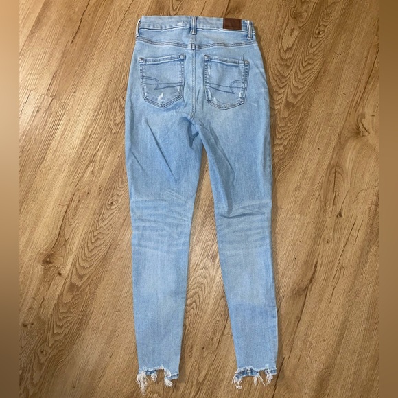 American Eagle Light Wash Distressed Stretch Skinny Jeans - Picture 8 of 9